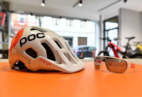 Helme bei Der Rad Künzler Mannheim